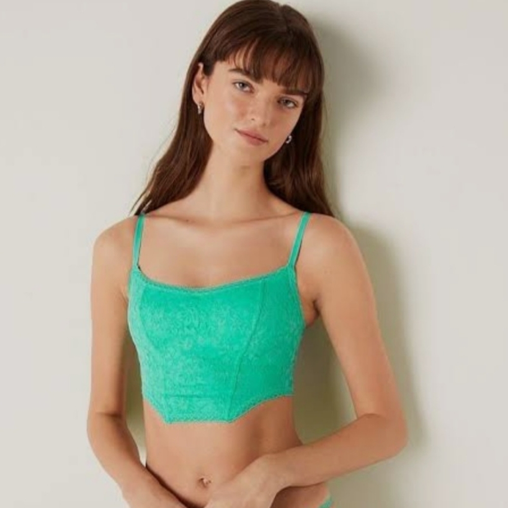 PINK Victoria's Secret Teal Lace Lightly Lined  Bra Size S/P‎